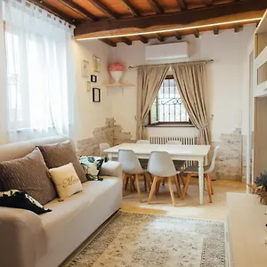 Casa vacanze Country Chic Pistoia-casa In Campagna Giardino, Parking, Pistoia